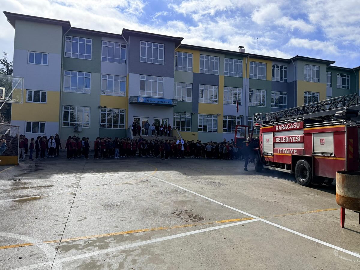 Yangın tahliye tatbikatı gerçekleştirildi.