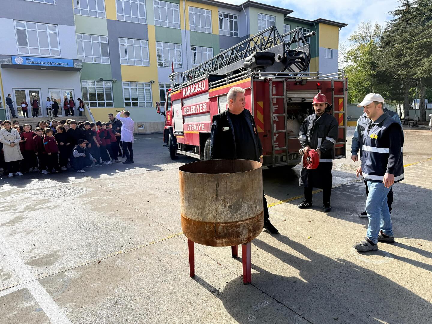 Yangın tahliye tatbikatı gerçekleştirildi.